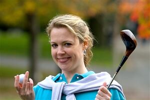Golf fashion is popular among younger people, it is commented.