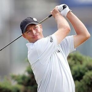 Soren Hansen opened with an under-par win.