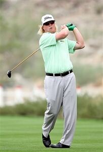 Hoffman looked sleek in his golf clothing