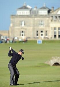 Industry commentator critiques PGA Tour golf fashion