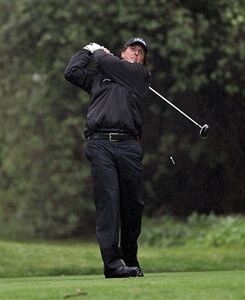 Kenny G once played in golf apparel with Phil Mickelson