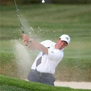 Phil Mickelson could overtake Tiger Woods as the number one ranked golfer in the world