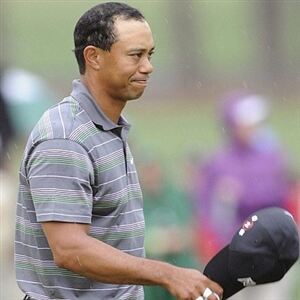 Grey golf clothing was chosen by Tiger Woods