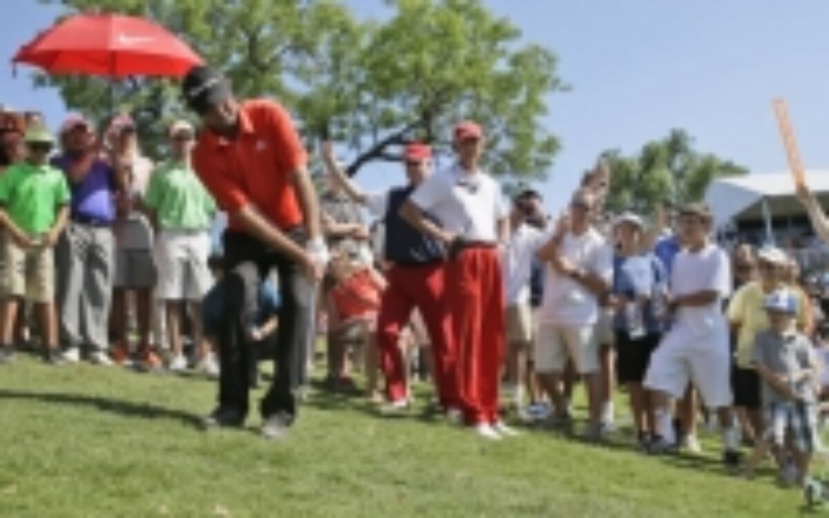Bowditch wins at his old wedding venue