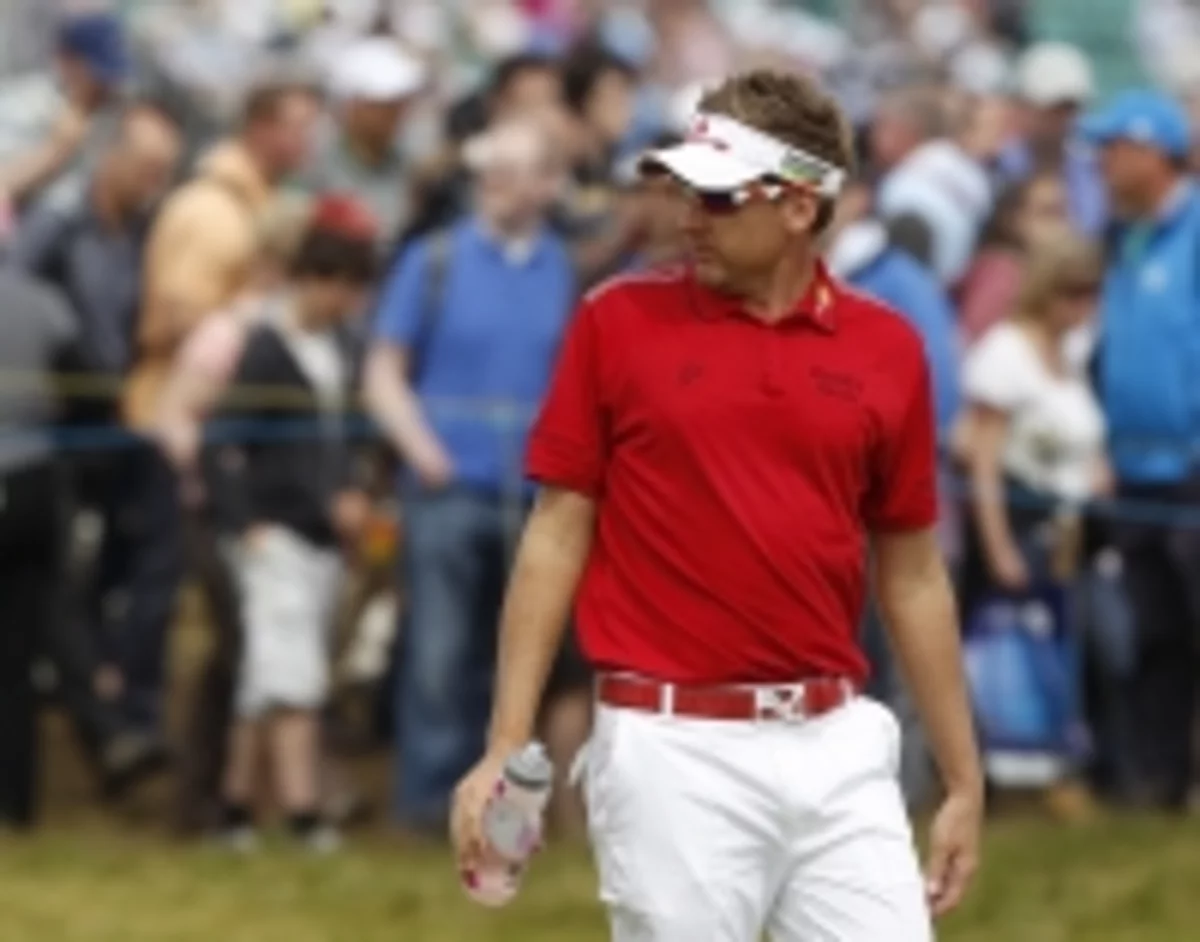 Poulter to rest his golf clothes?