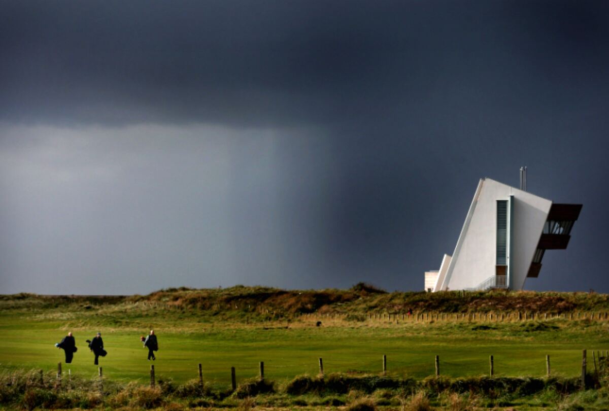 Swinging in the rain: How to stay dry on a wet golf course