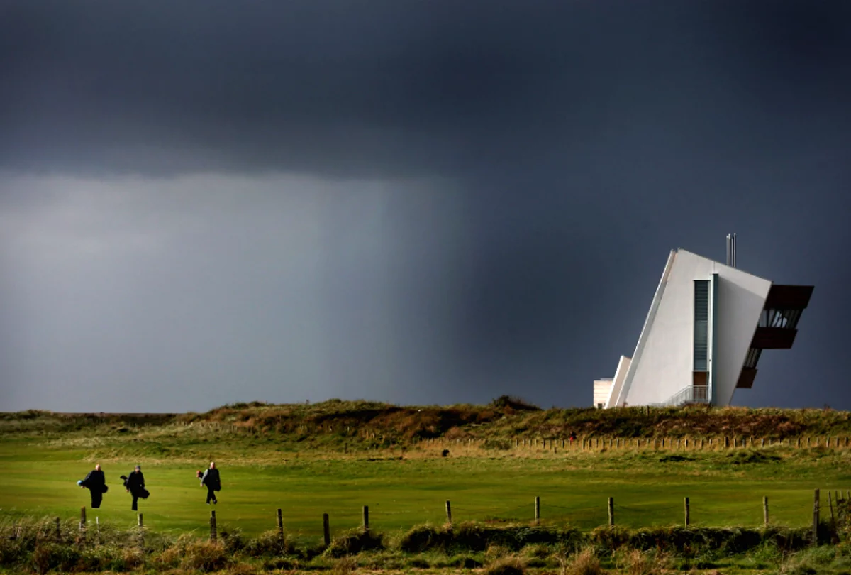 Swinging in the rain: How to stay dry on a wet golf course