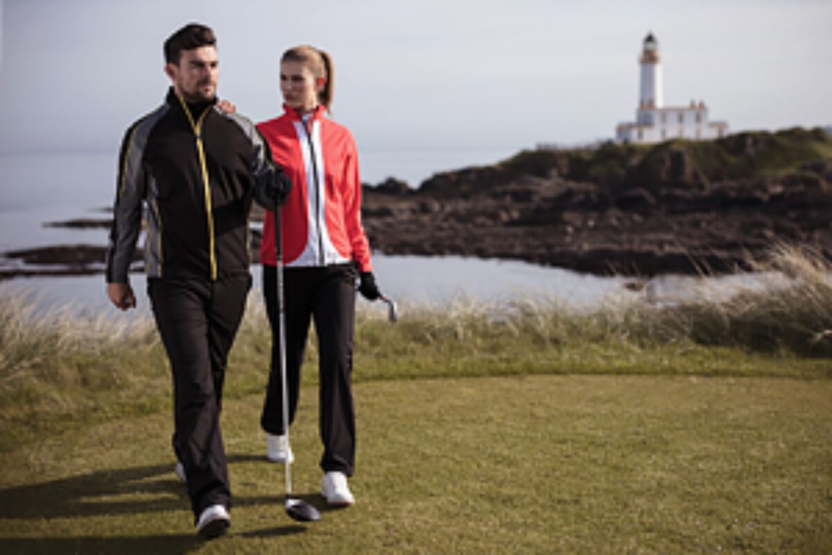 Sunderland Of Scotland Bring Energy Yellow And Fire Red Colour Stories For Spring Summer 2019