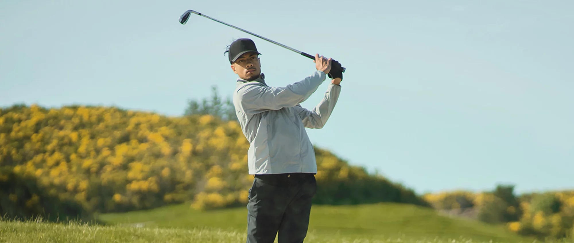 Best Lightweight Golf Jackets for Summer Rounds