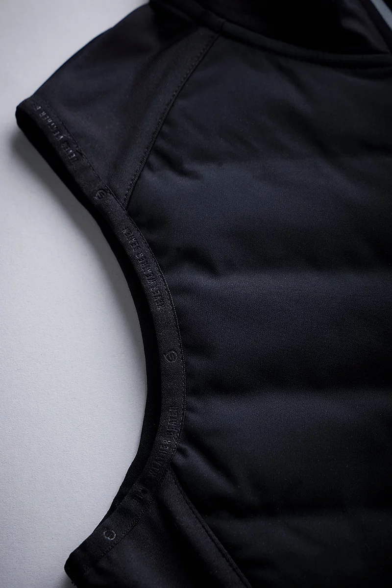 The Open Ladies Diagonal Bonded Quilted Thermal Golf Gilet The Open Ladies Diagonal Bonded Quilted Thermal Golf Gilet