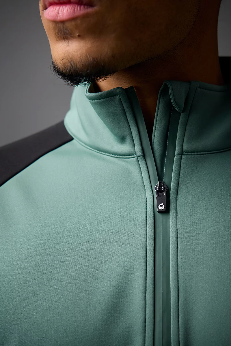 Official Ryder Cup 2027 Mens Quarter Zip Contrast Sleeve Panel Showerproof Golf Midlayer