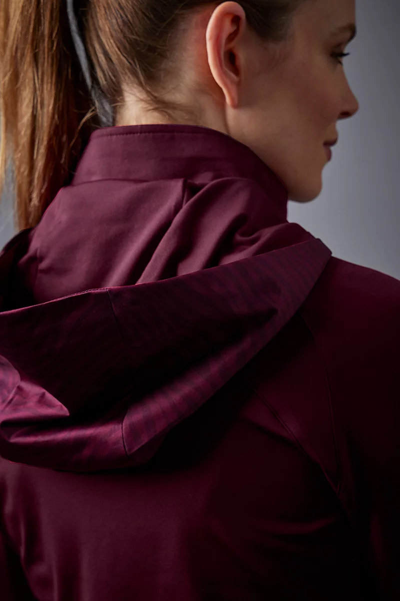 The Open Ladies Hybrid Hooded Quilted Thermal Golf Jacket The Open Ladies Hybrid Hooded Quilted Thermal Golf Jacket