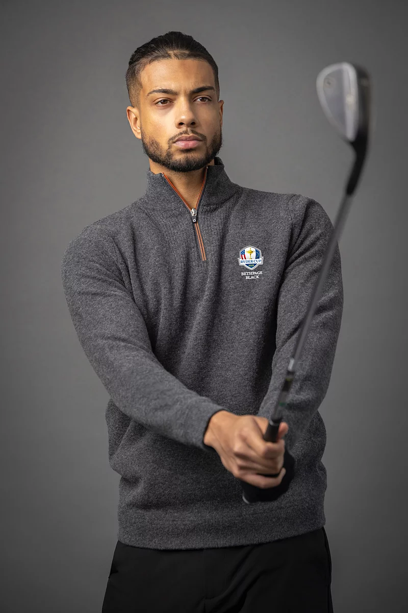 Official Ryder Cup 2025 Mens Quarter Zip Textured Chest Rib Panel Showerproof Merino Lined Golf Sweater Official Ryder Cup 2025 Mens Quarter Zip Textured Chest Rib Panel Showerproof Merino Lined Golf Sweater