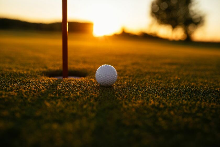 9 holes or 18 holes? Pick the right round for you 9 holes or 18 holes? Pick the right round for you