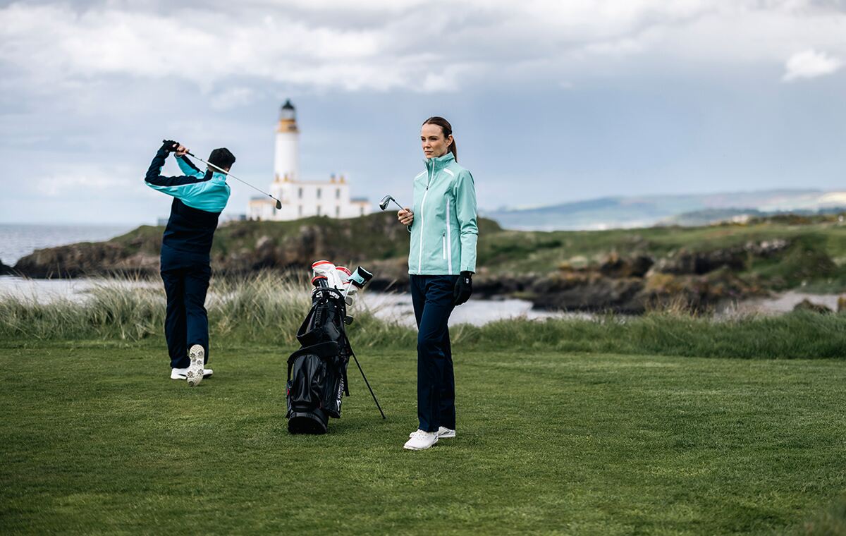 Make sure you have the correct wet weather clothing - Playing golf in the rain