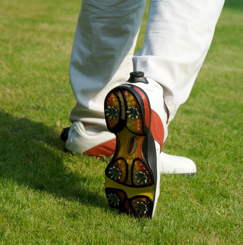 Golf Shoes - Spikes or No Spikes