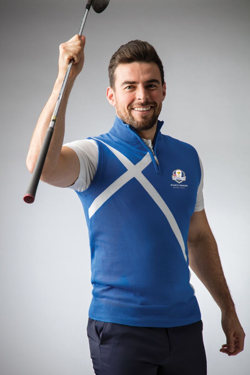 g.RC2023 SALTIRE SLEEVELESS SWEATER
